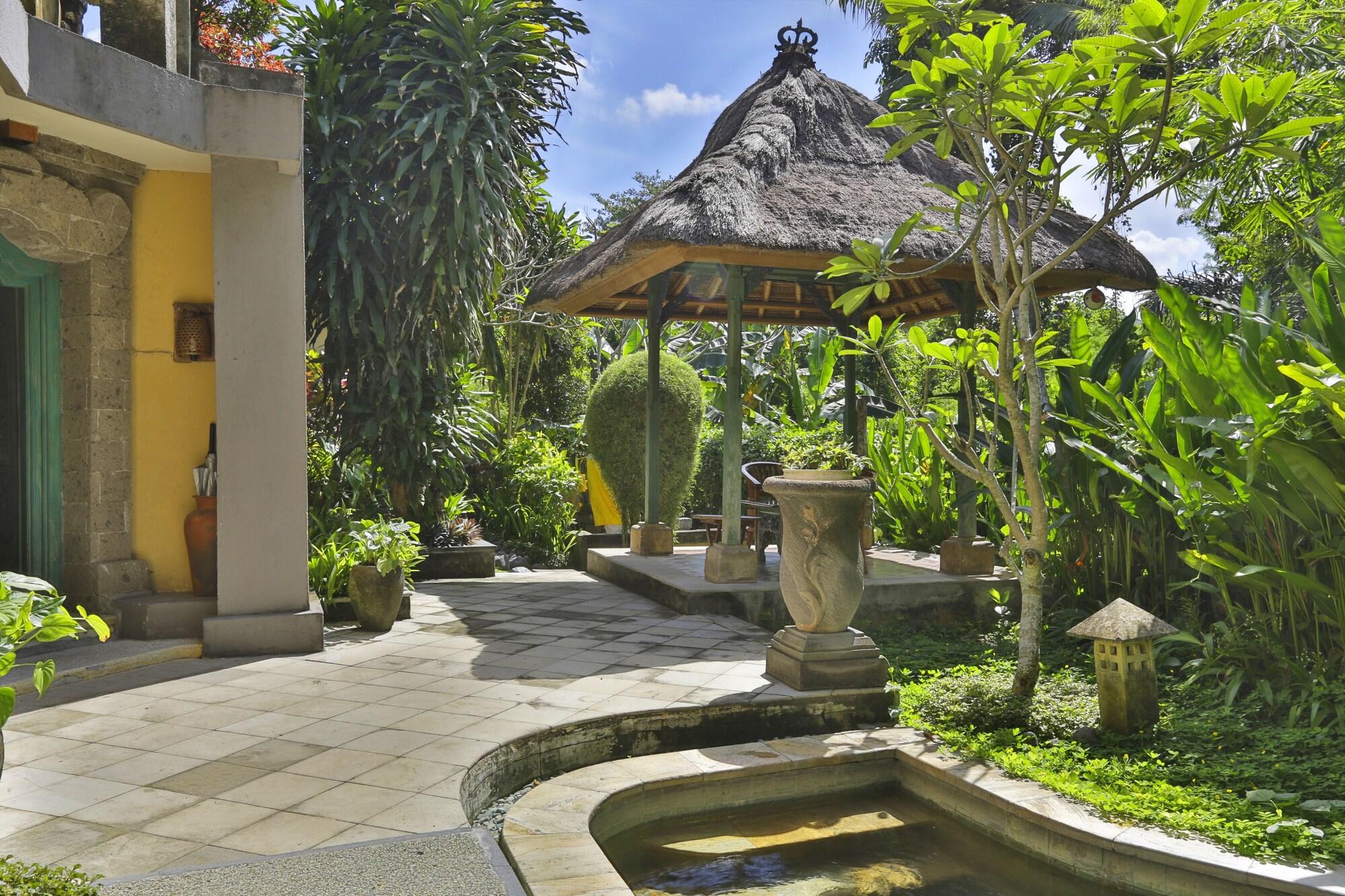 Alam Puri Art Museum Resort & Spa Denpasar Exterior foto