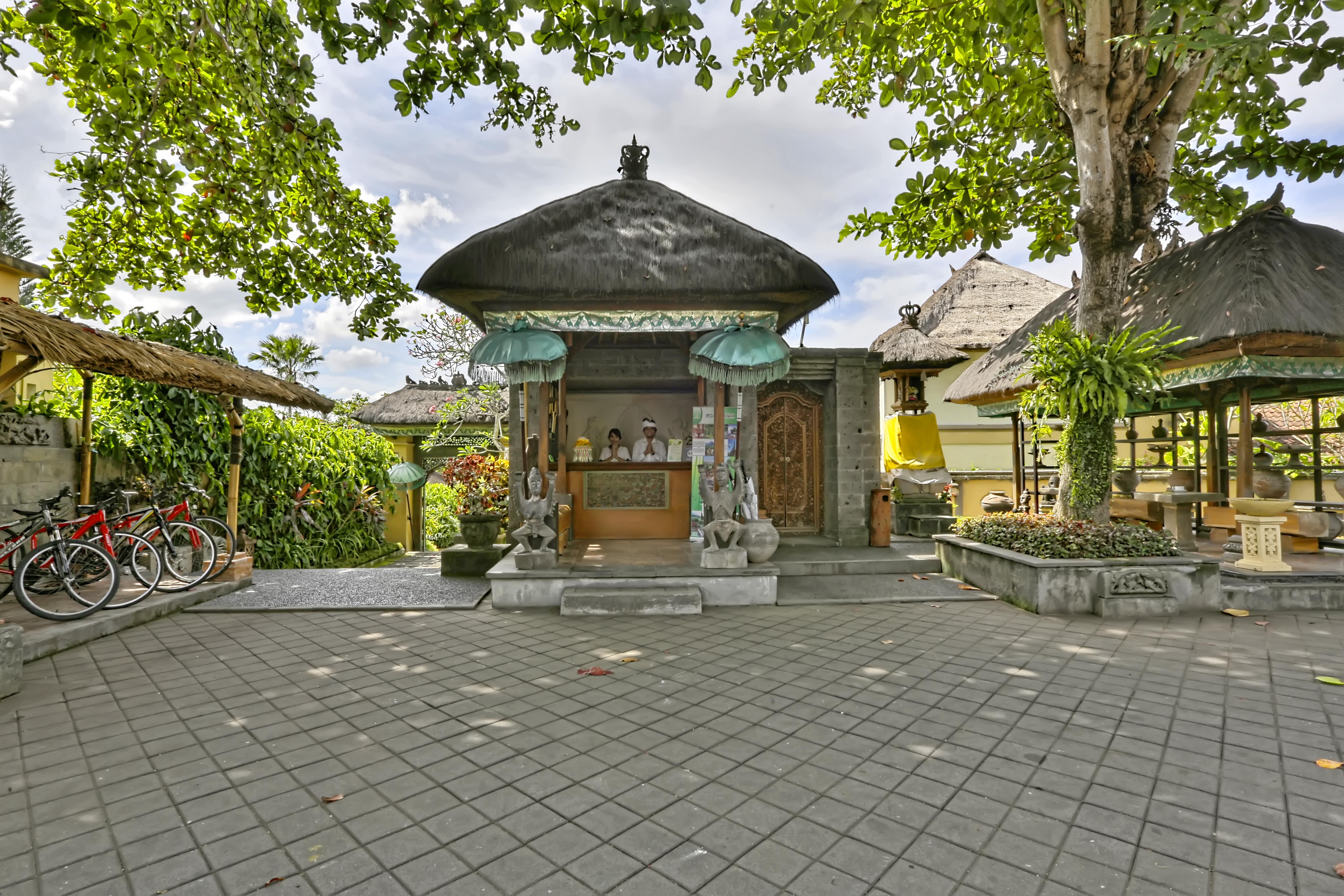 Alam Puri Art Museum Resort & Spa Denpasar Exterior foto